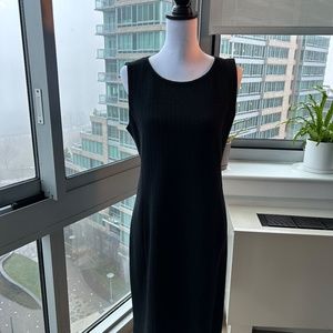 Little Back Dress!  Sleeveless Armani Size 14, Flattering Woven Stretch Cotton